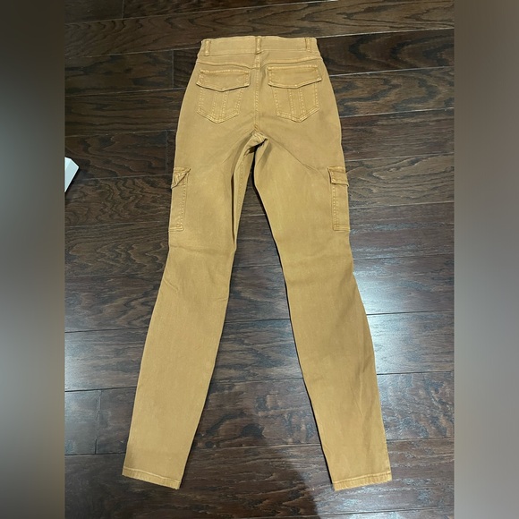 Spanx Stretch Twill Cargo Pant Honey Glow Size Medium Tall NEW - Picture 4 of 11